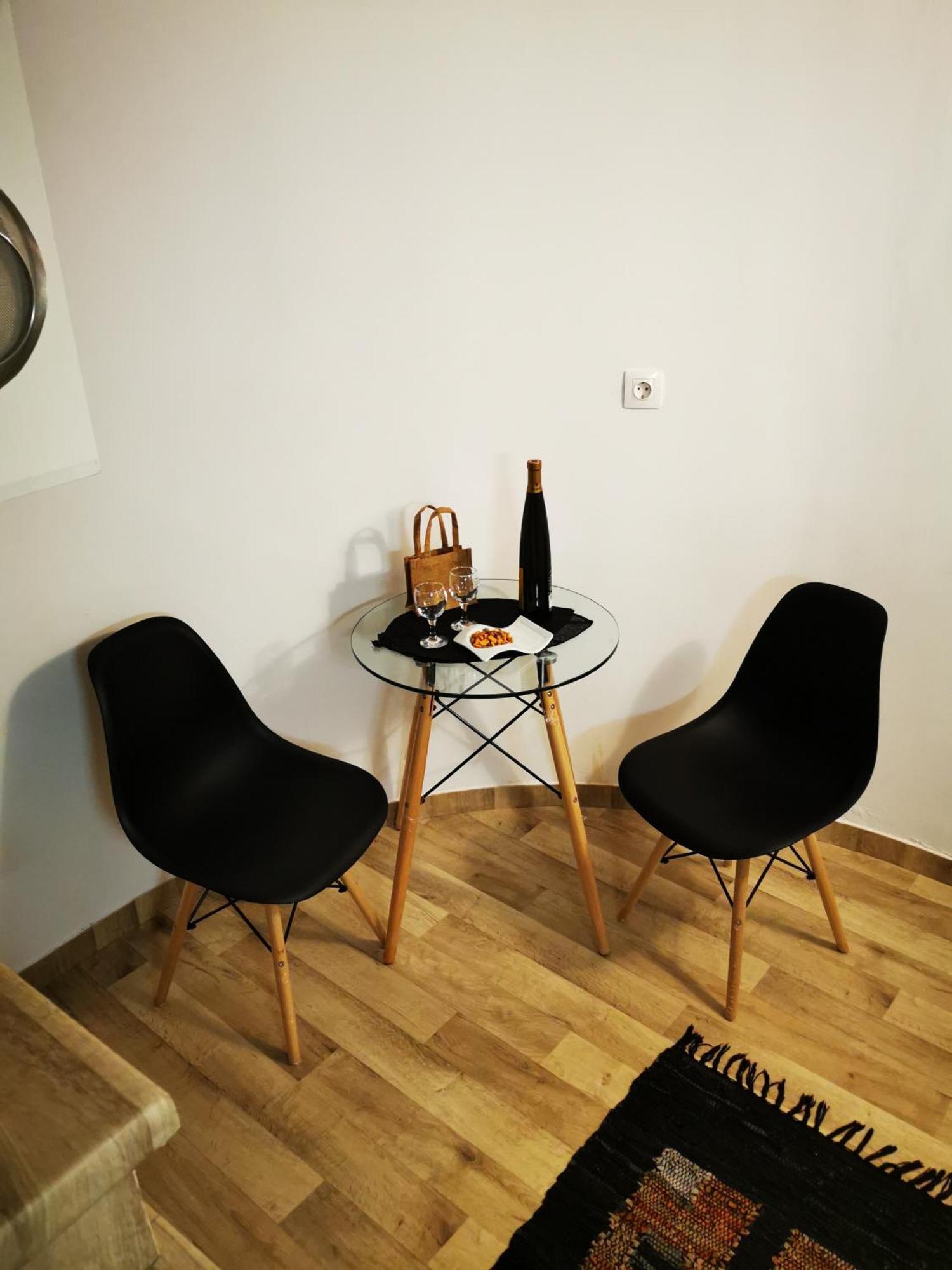 Acropolis Elegant Maisonette By Lodgespot 아테네 객실 사진